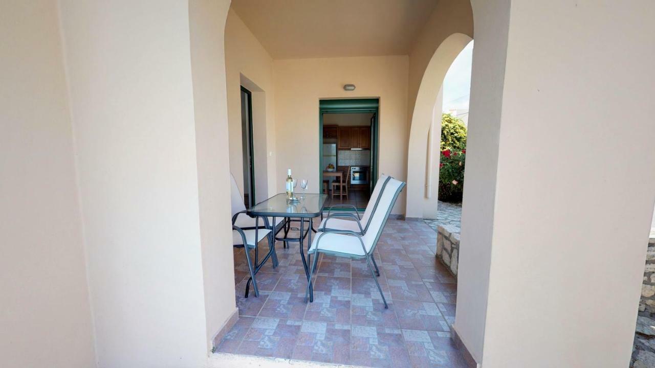 Villa Eleni Asprouliánoi Exterior foto